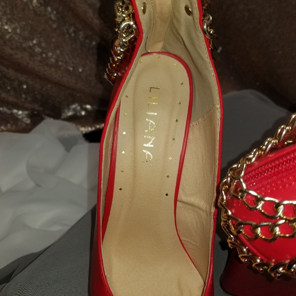 Shoes - Picture 3 of 6